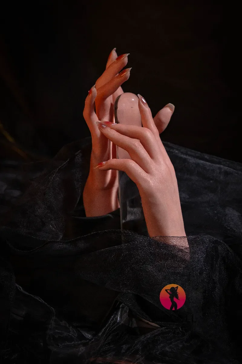 shedoll realistic articulated finger bones show 40.webp